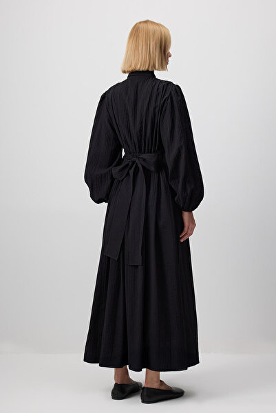 Touché Privé Belt Shirt Collar Dress