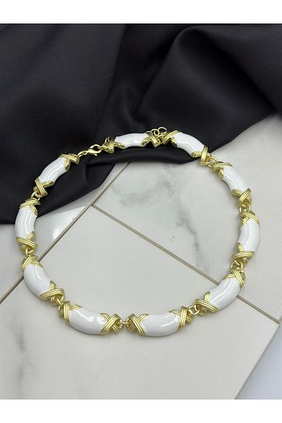 Duéra White Enamel Design Tamtur Necklace with Matte Gold Detail
