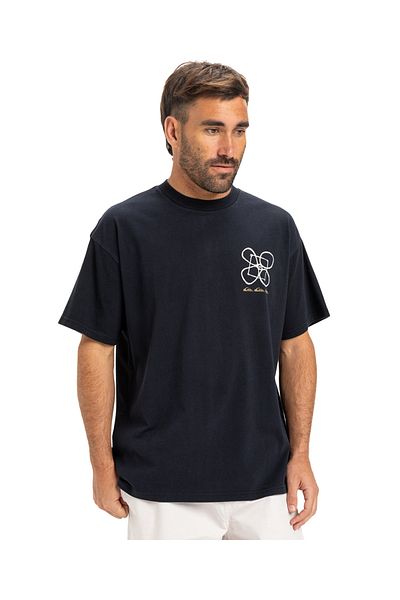 Quiksilver Standard Fit T-Shirt Soft Textured Colorful Round Neck T-Shirt