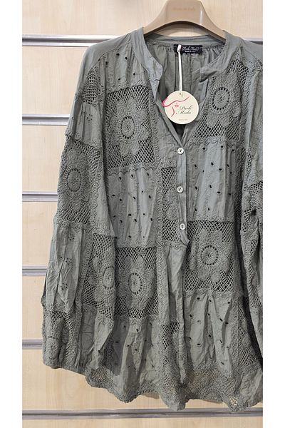 Park Moda Italian Blouse Floral Scalloped Cotton