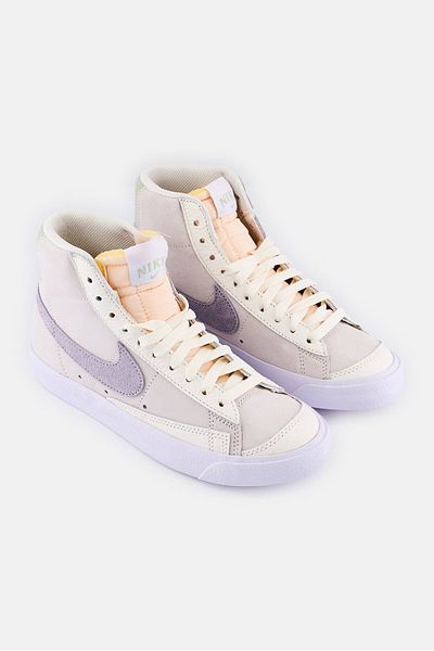 Nike Women Blazer Mid 77 Lace Up Outdoor Shoes, Light Grey