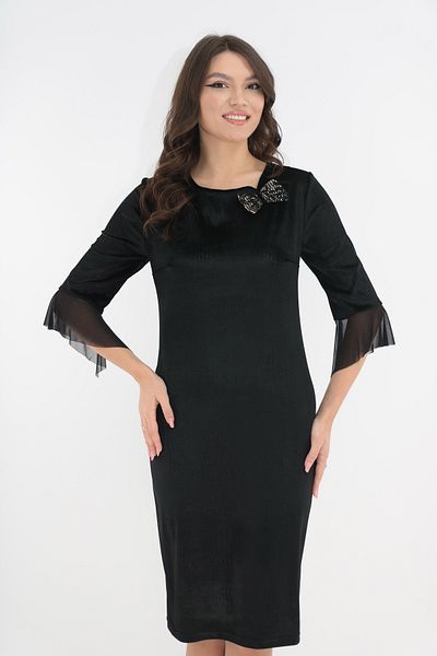 Vanessa Line RO Elegant black velvet dress with gold bow at the neckline
