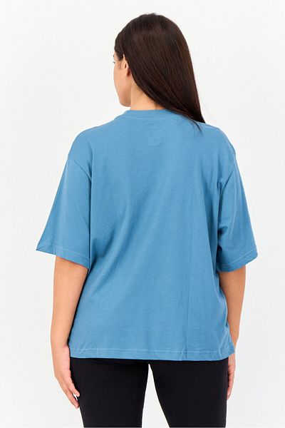 Nike Women Loose Fit Short Sleeves Outdoor T-Shirt, Slate Blue
