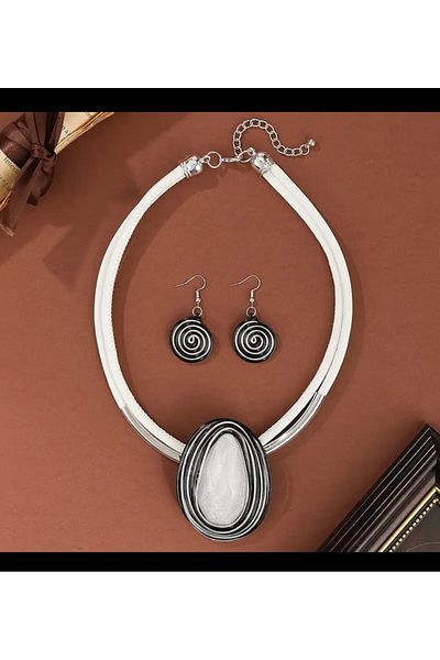 Enanice Necklace earrings set