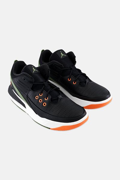 Nike Men Max Aura 5 Lace Up Basketball Shoes, Black