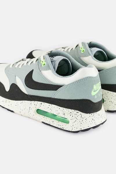 Nike Men Max 1 86 Og Lace Up Outdoor Shoes, Multicolor