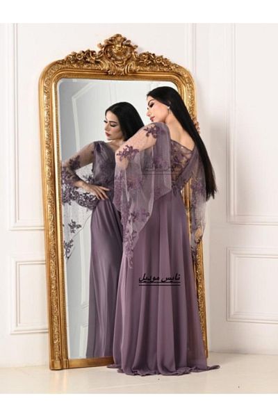 Nice Model Women's Plus Size Evening Chiffon Maxi Dress with Lace Sleeves & V-Neck for Wedding Guest Party