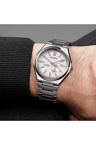 Citizen Nj0180-80A Zenshin Super Titanium Small Seconds Men's Wristwatch