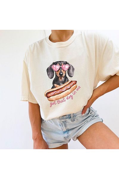 VOICTEC Women's Oversize Sausage Dog Printed Crew Neck T-Shirt