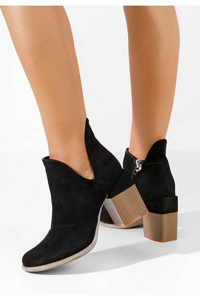 B T Shoes Black Odeisa chunky heel ankle boots