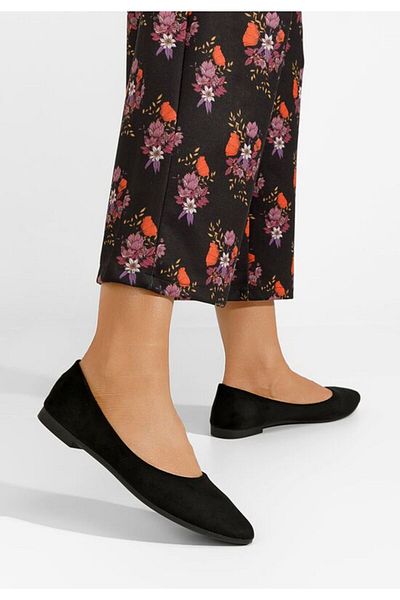B T Shoes Women's Genevieve V2 black ballet flats