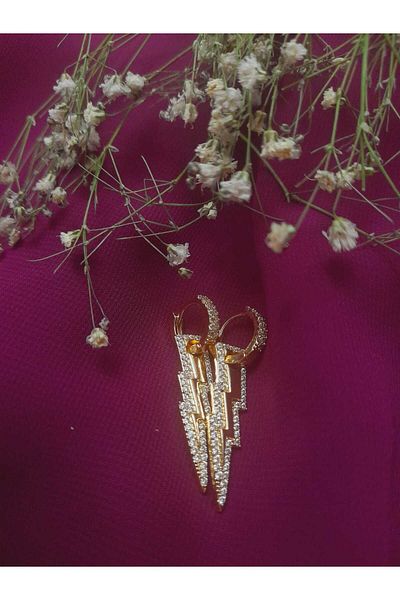 Gold Tasarım Lightning Pattern Steel Earrings