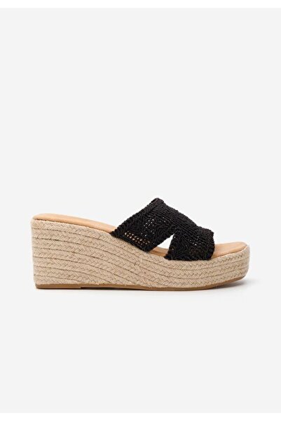 B T Shoes Carlena black platform slippers