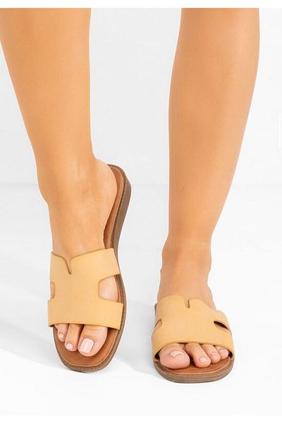 B T Shoes Sheryla beige flat slippers