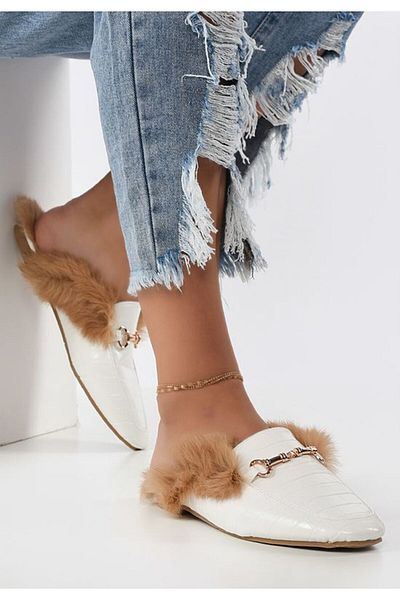 B T Shoes Women's Fluffy Slippers White
