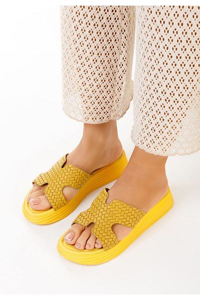 B T Shoes Demetra women's leather slippers Yellow