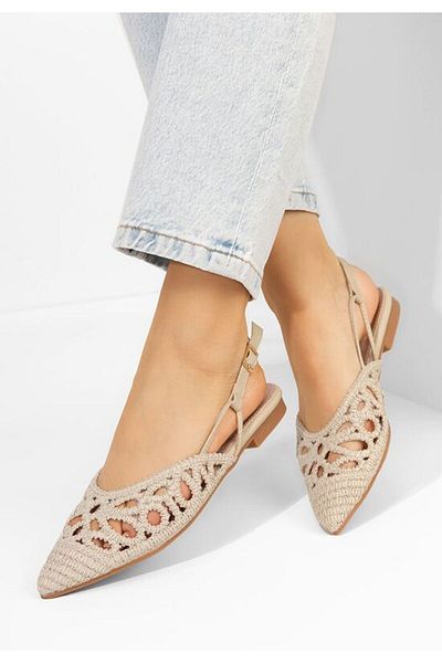 B T Shoes Women's Sharie cream ballerinas