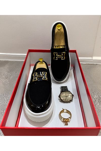 EXCLUSIVE STYLE HÉRITAGE - Black loafers with white velvet and eco-leather soles
