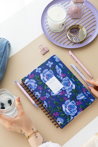 PAPERORA 17X24 Spiral Elastic Hard Cover Dotted Notepad - Flower