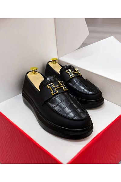 EXCLUSIVE STYLE HÉRITAGE - Black loafers in eco-leather and crocodile texture