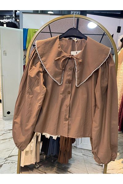 MODA AKGÜN Short Shirt Bluz with Pearl Baby Collar on the Skirt