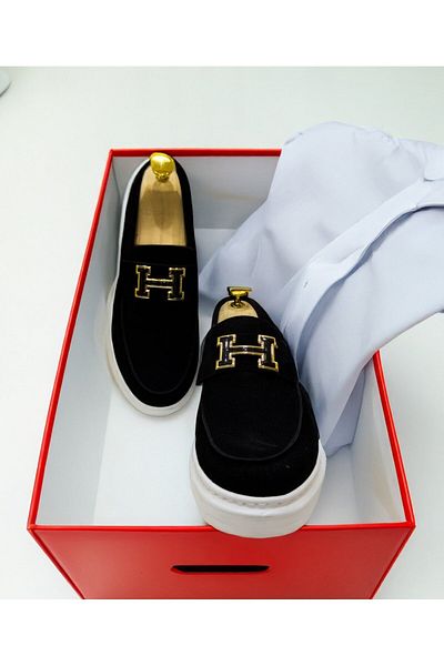 EXCLUSIVE STYLE HÉRITAGE - Black velvet loafers with white sole
