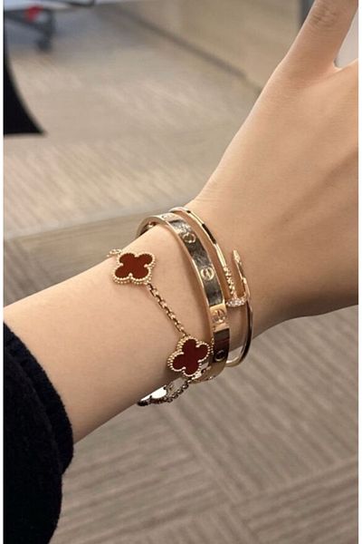 ElectraStore Luxury Velvet Love Bracelet Set