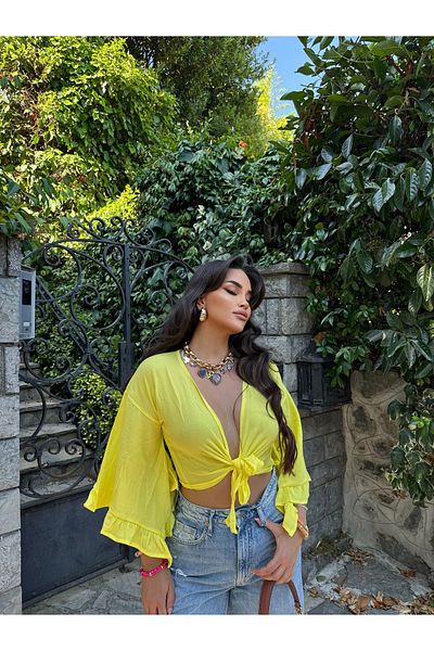 mekabutik Yellow Tie-Up Crop Blouse