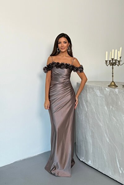 İyem Abiye Straplez Lazer Güllü Ve Sarkık Kol Örme Saten Abiye Elbise Dar Kalıp