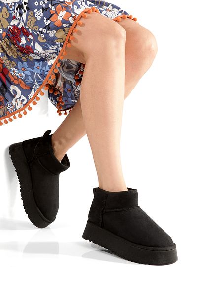 PAYZİN ''Lal'' Black Suede Thick Soled Fur Women's Boots New Season