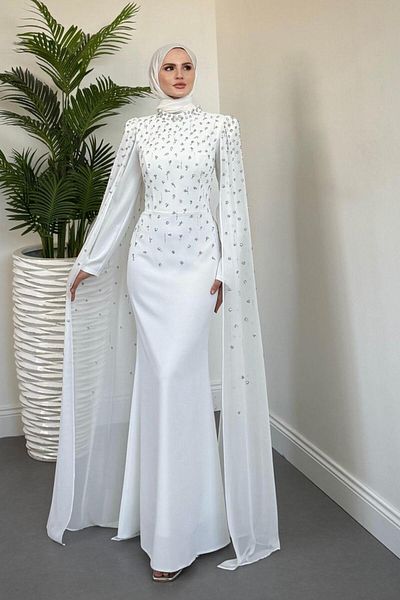 MERVEN AKYÜZ Rochie de seară Flow Stone Cape Albă