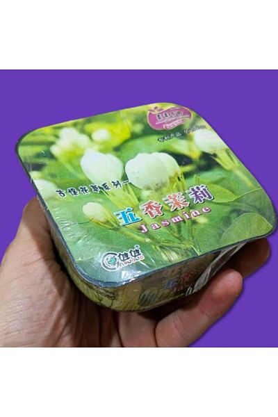 Aowawa The amazing Jasmine plant grows in a matter of weeks when watered. Size: 9 x 9 x 5 cm.
