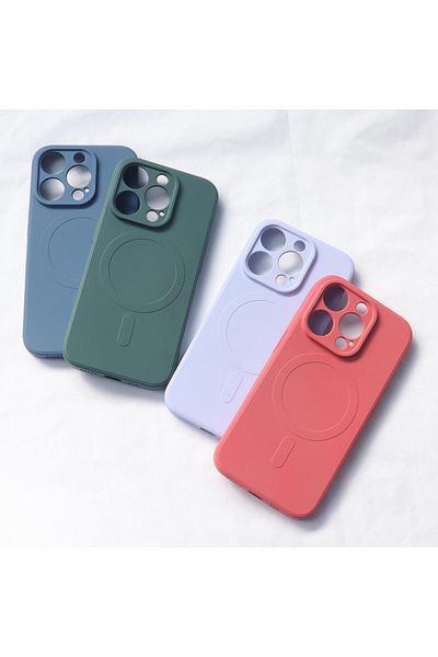 Hurtel Husă din silicon cu MagSafe pentru iPhone 15 Pro Max, crem