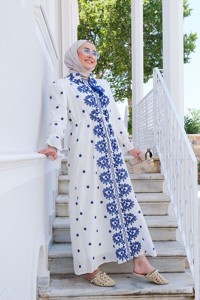 LOCCO Rochie de damă cu broderie florală albastră