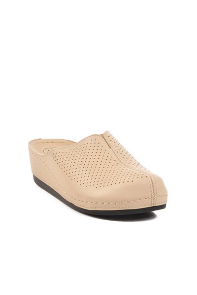 AYK'S Beige Women's Slippers 15.050 Z