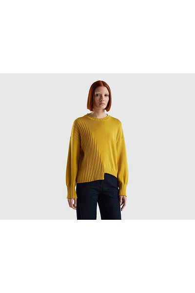 United Colors of Benetton Woman's Asymmetrical Hem Sweater