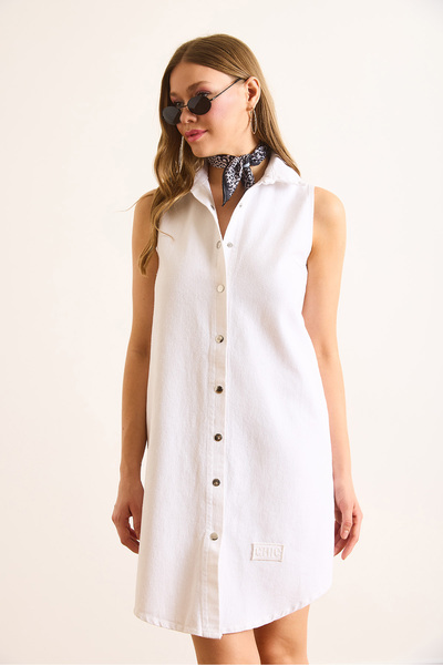 Olalook Kadın Beyaz Chic Nakışlı Mini Denim Gömlek Elbise ELB-19002489