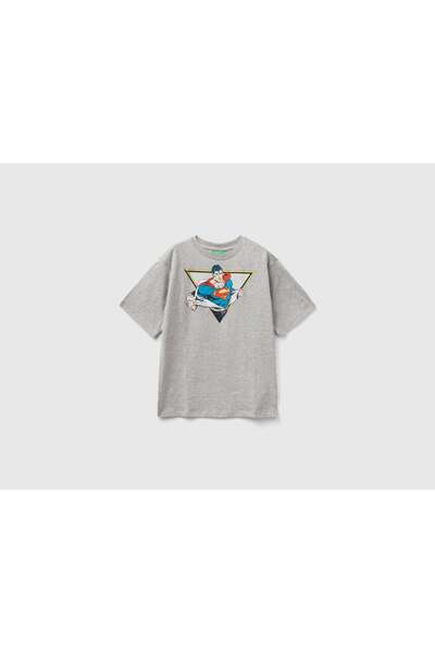 United Colors of Benetton تي شيرت دي سي كوميكس للأطفال بأكمام قصيرة