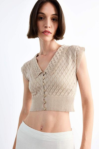 DeFacto Crop Collar Button Crochet Short Sleeve Cardigan F7500Ax25Sm