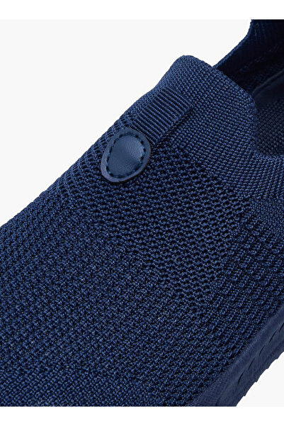 Oaklan by Shoexpress Textured Slip-On Sports Shoes