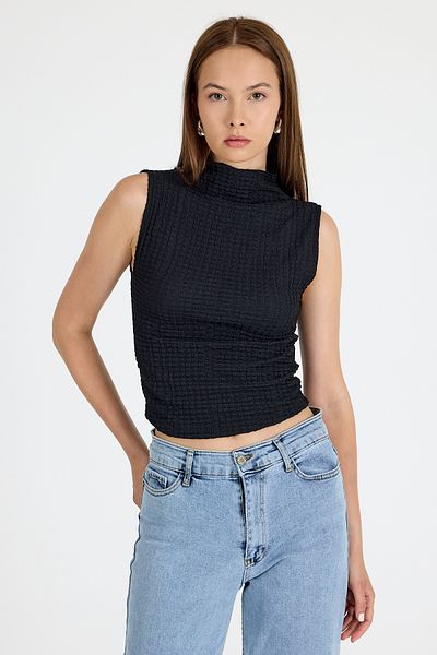 Rays Black Wrinkled Fabric Stand Collar Sleeveless Blouse 3458