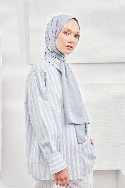 ARMANDA Italian Jacquard Geometric Pattern Shawl - Silver