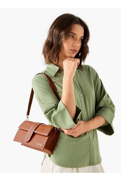 Flora Bella by Shoexpress Flora Bella Solid Shoulder Bag with Detachable Strap