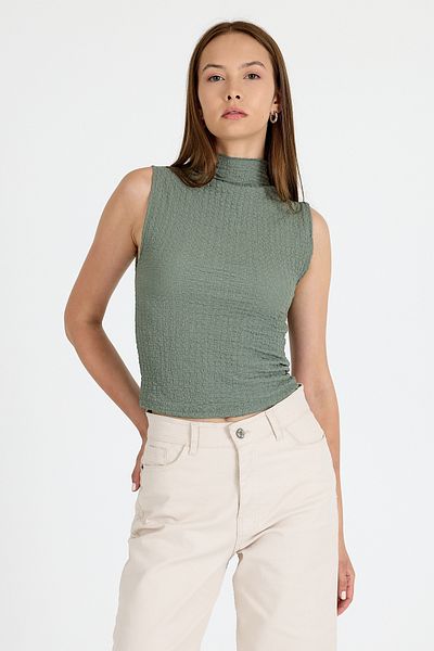 Rays Green Wrinkle Fabric Stand Collar Sleeveless Blouse 3458