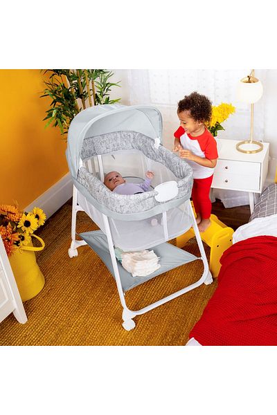 Bright Starts Winnie the pooh - slumber party soothing bassinet, 0 - 5 Months