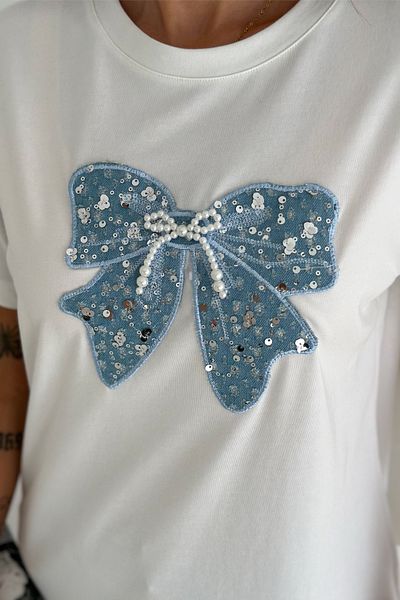 FEMELLE Tricou de damă cu model de panglică albă, cu mărgele și paiete, cu detaliu din denim brodat, 100% bumbac