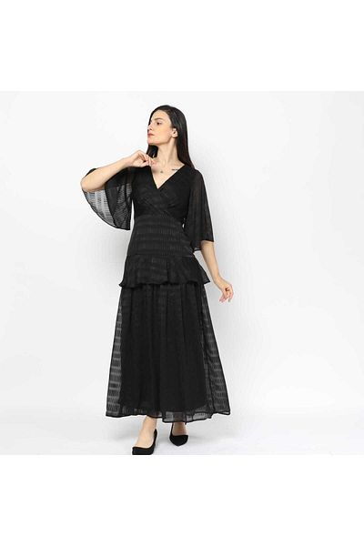 Nichii Maxi Dress with Butterfly Sleeves and Seven-Point Neckline
