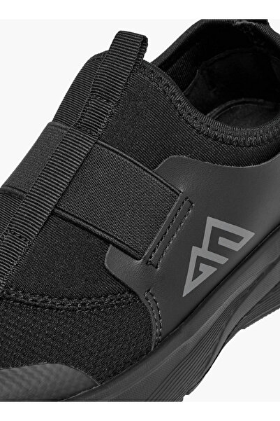 Oaklan by Shoexpress Panelled Slip-On Sports Shoes