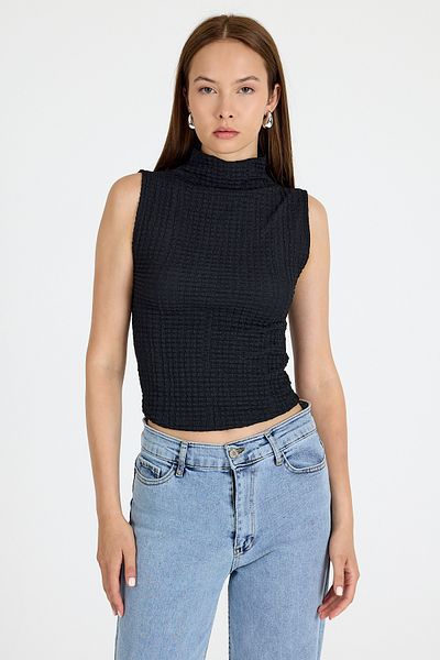 Rays Black Wrinkled Fabric Stand Collar Sleeveless Blouse 3458