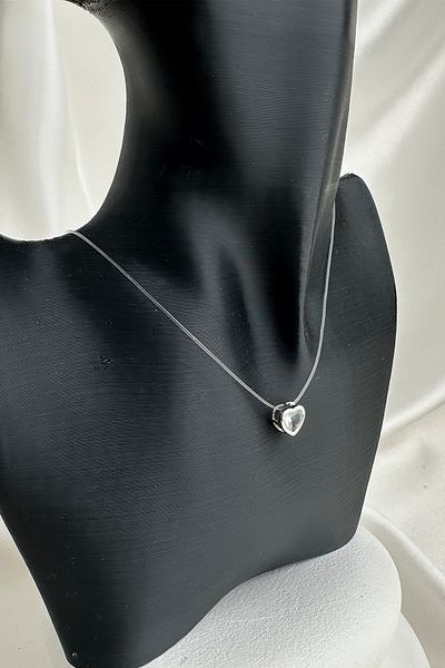 Modex Solitaire Heart Detail Invisible Fishing Line Necklace